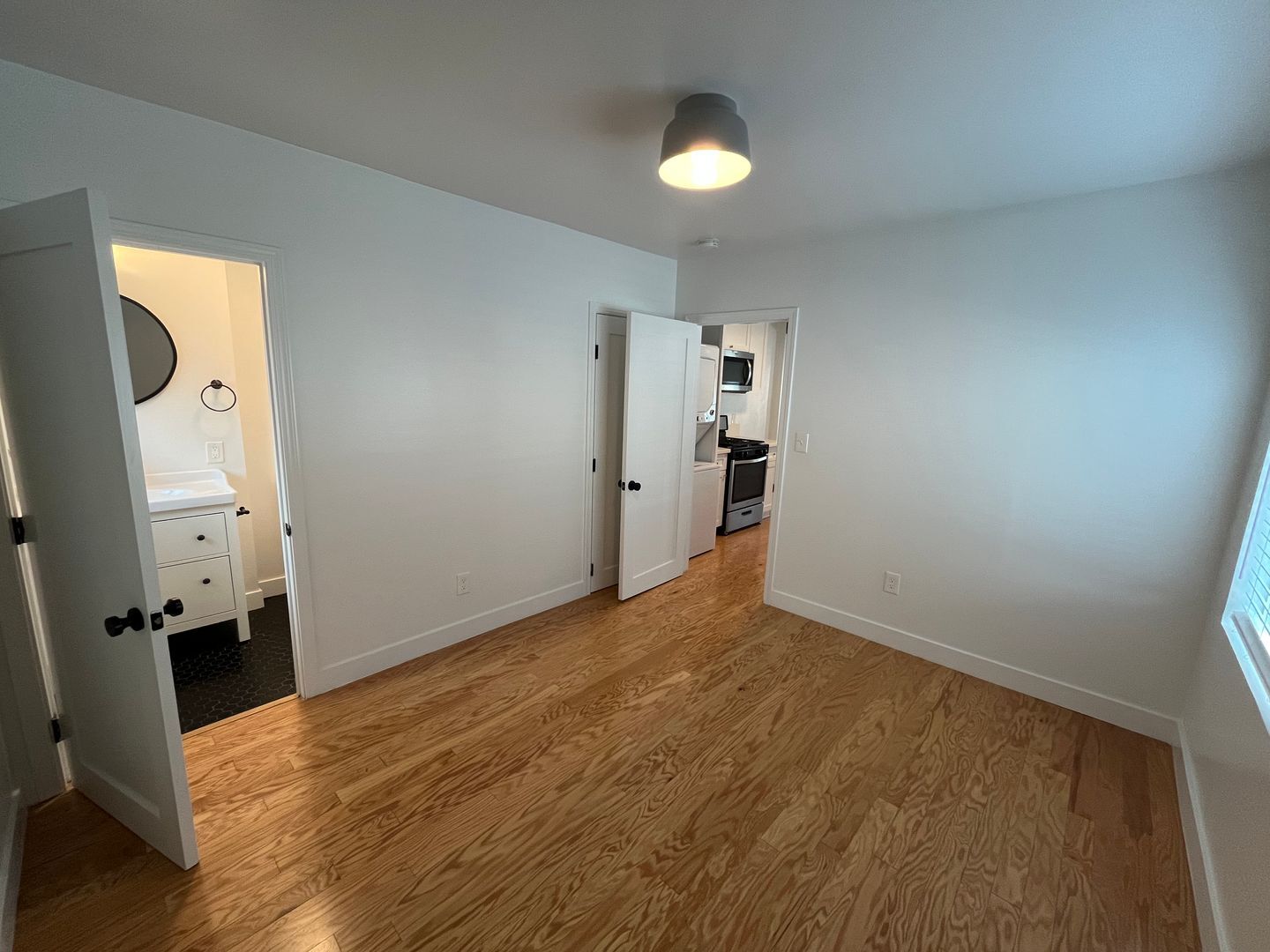 Building Photo - 3232 Verdugo Rd