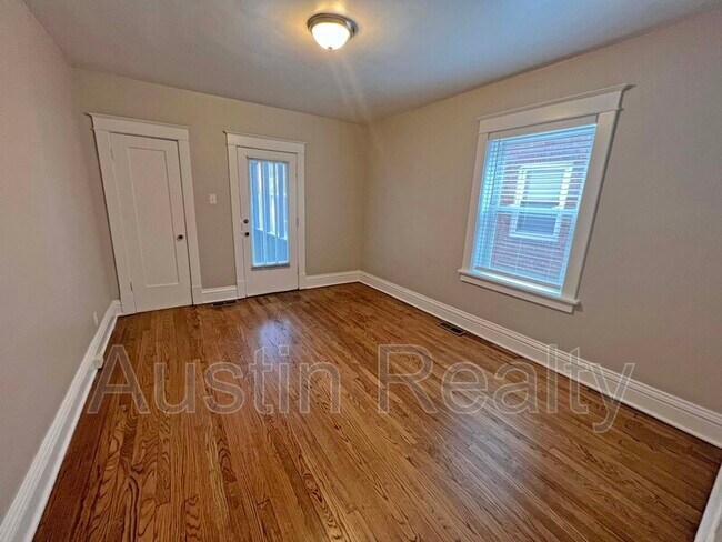 Building Photo - 7316 Lindell Blvd