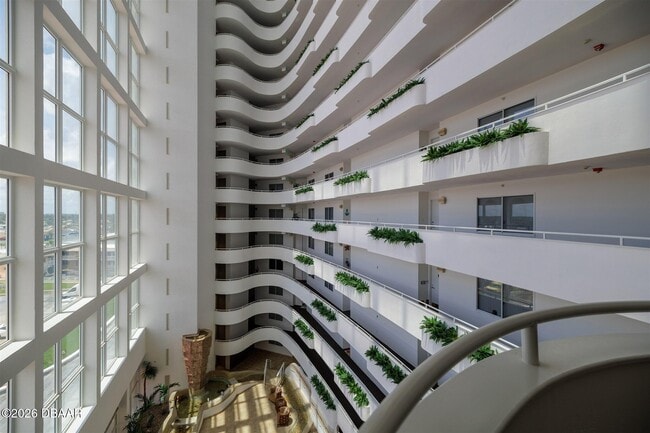 Building Photo - 2545 S Atlantic Ave