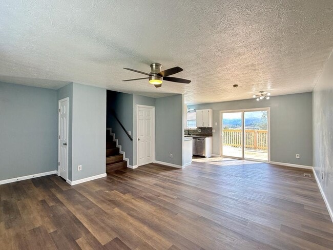 Building Photo - 275 Stone Dam Rd