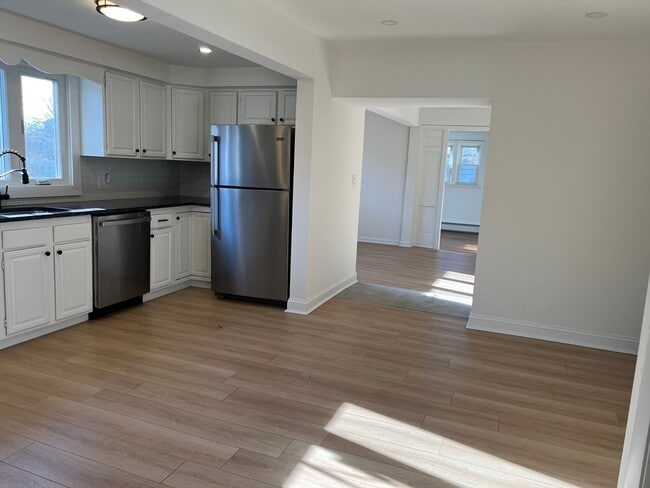 Building Photo - 262 Nevada St