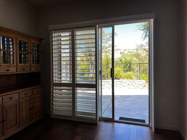 Building Photo - Spacious 3BR, 2BA with Solar and Modern Up...