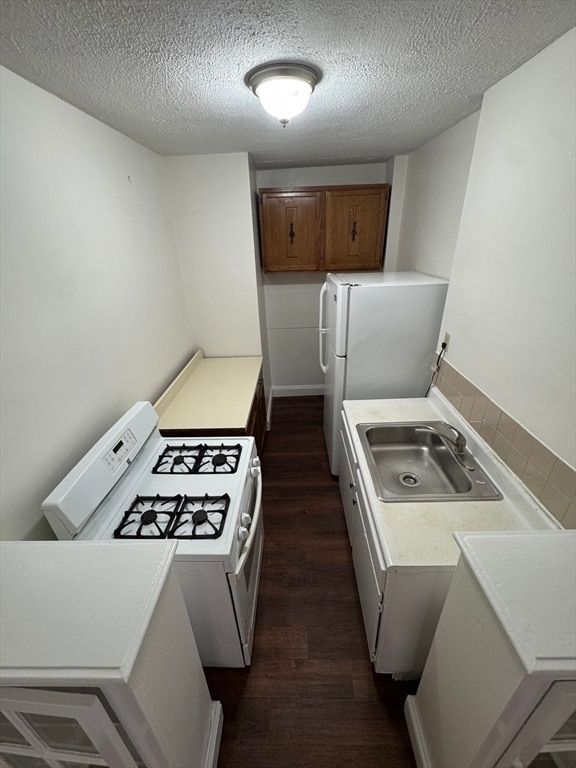 Building Photo - 97 Chester St