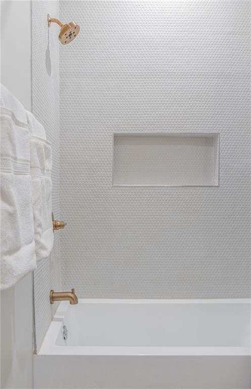 Building Photo - 724 Charles Allen Dr NE