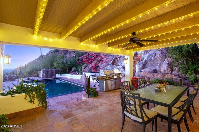 Building Photo - 5400 E Valle Vista Rd