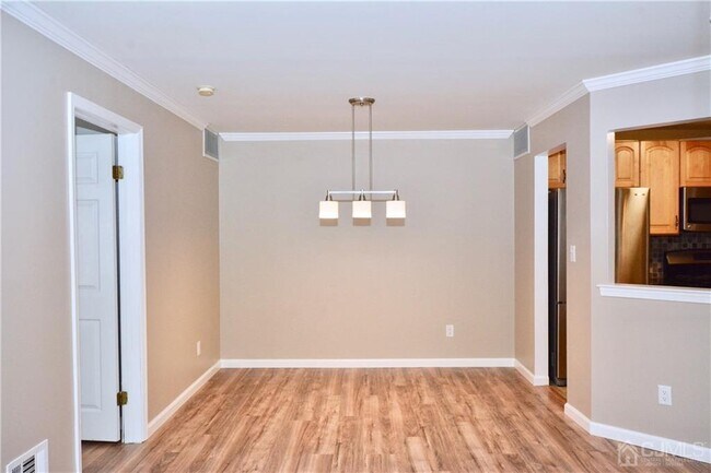 Building Photo - 1209 Stoneridge Cir