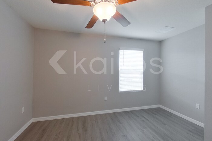Building Photo - 8584 SW 43rd Ter