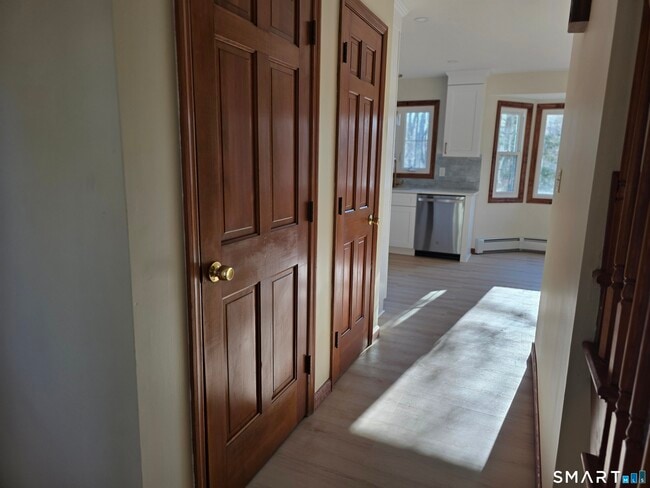 Building Photo - 29 Brook Pine Dr