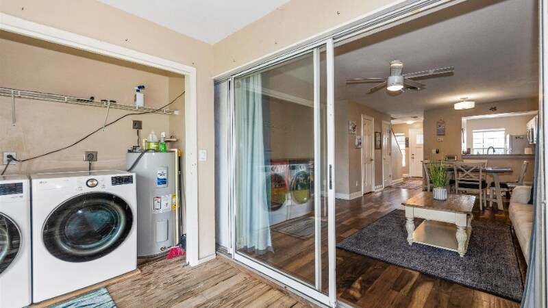 Building Photo - 6132 Lakefront Dr