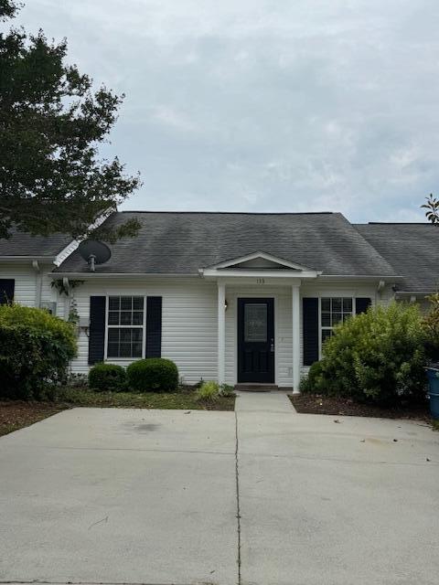 Building Photo - 133 Hillsborough Ln