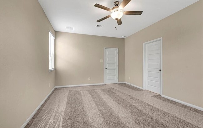 Building Photo - 16104 Oregon Oak Dr