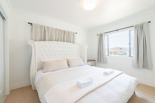 Building Photo - Relaxing 4BR Family Home Near Attractions ...