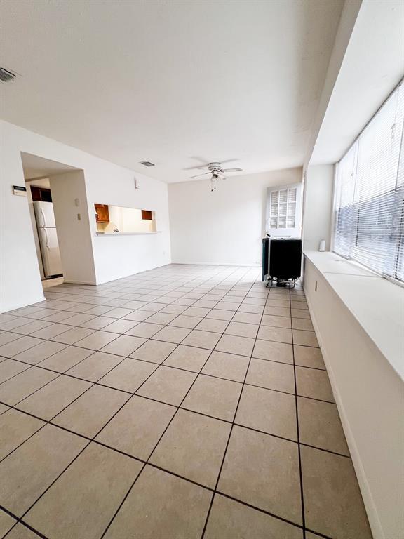 Building Photo - 12933 High Star Dr