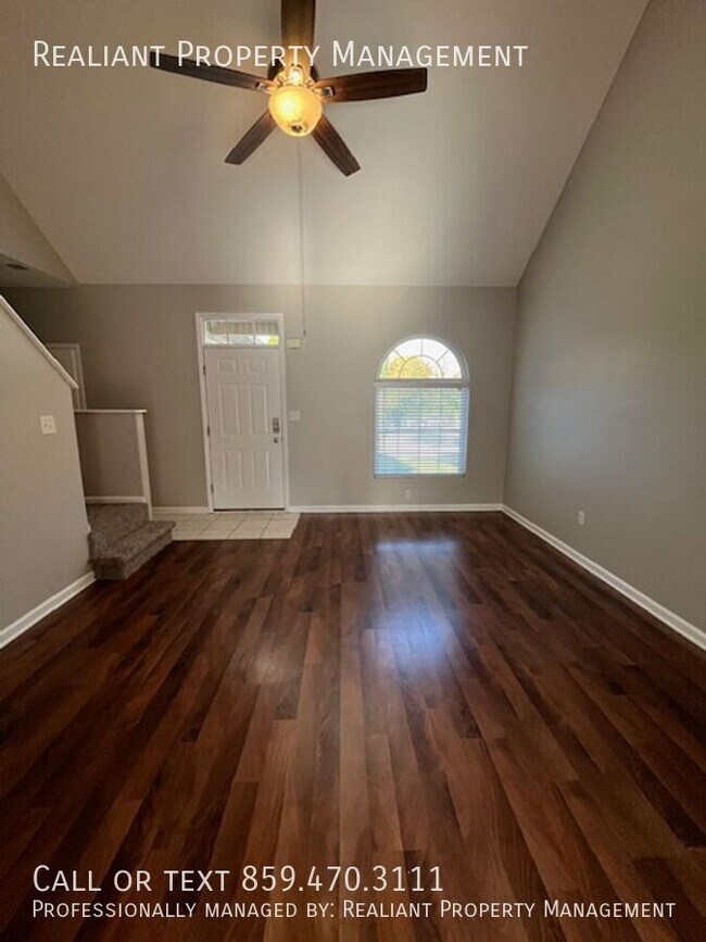 Building Photo - 120 Leatherwood Ln