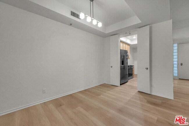 Building Photo - 2131 Century Park Ln