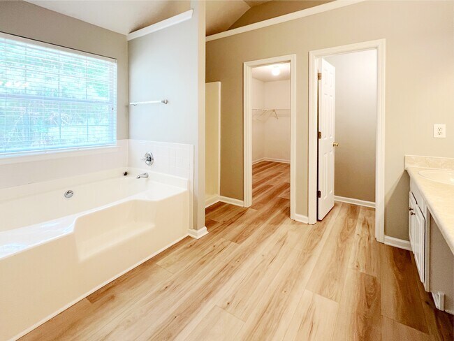 Building Photo - 5983 Hitt Lake Trail