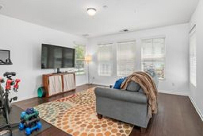 Building Photo - Private 4-Bedroom Cul-de-Sac Home with Hot Tub & Two Living Areas