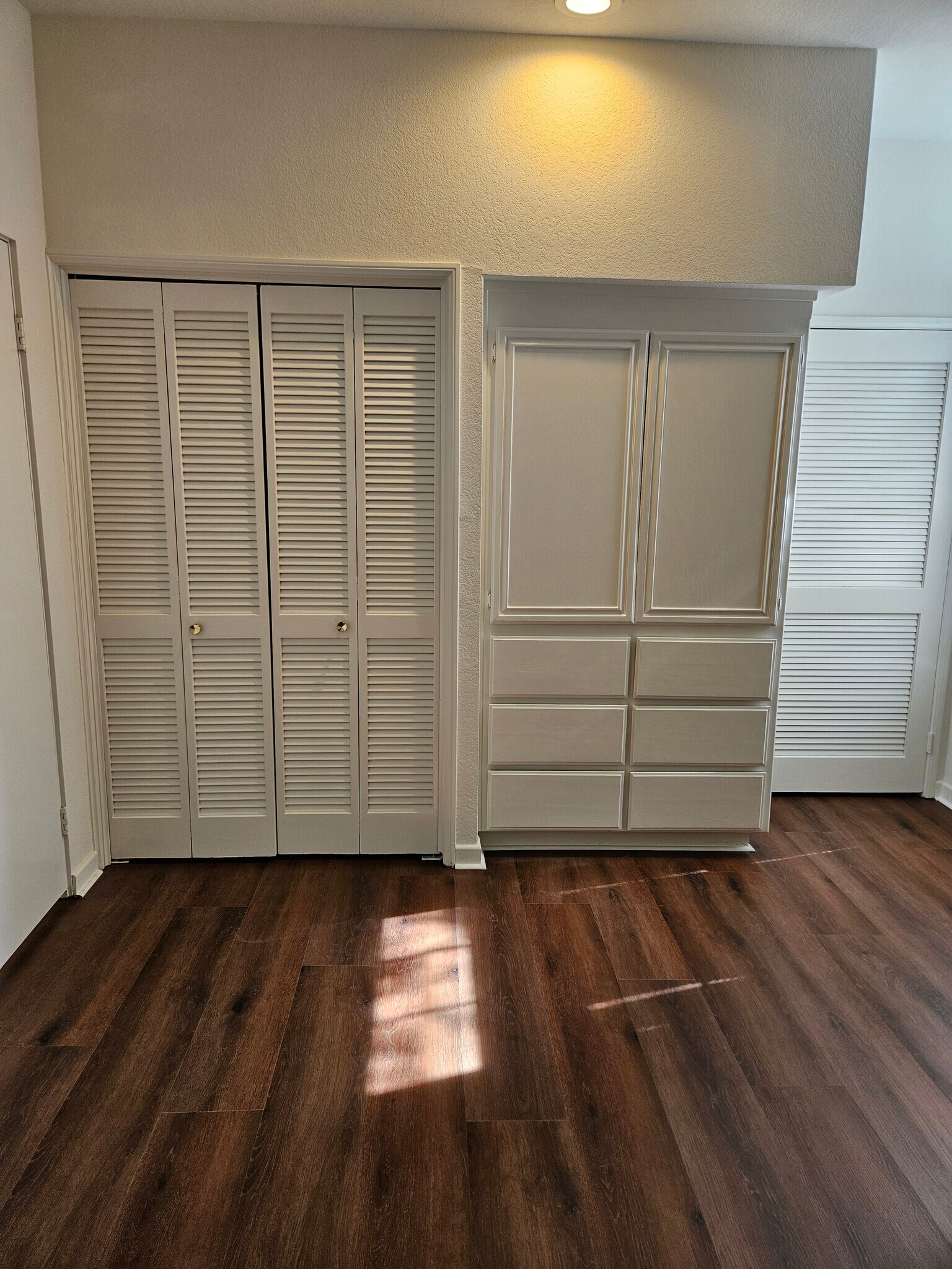 His & Hers 2nd bedroom - 11829 Gateway Blvd