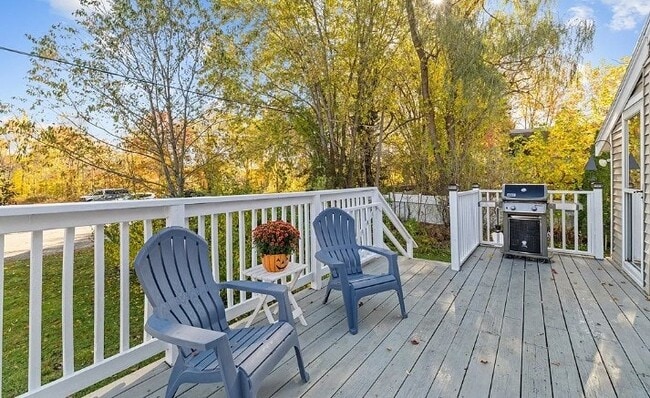 Building Photo - 141 Commonwealth Ave