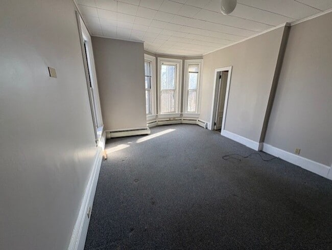 Building Photo - 173 Washington St