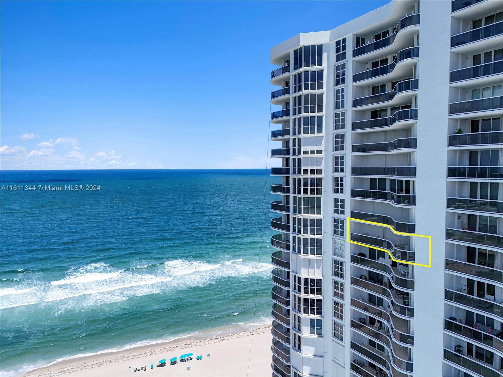 Building Photo - 16711 Collins Ave