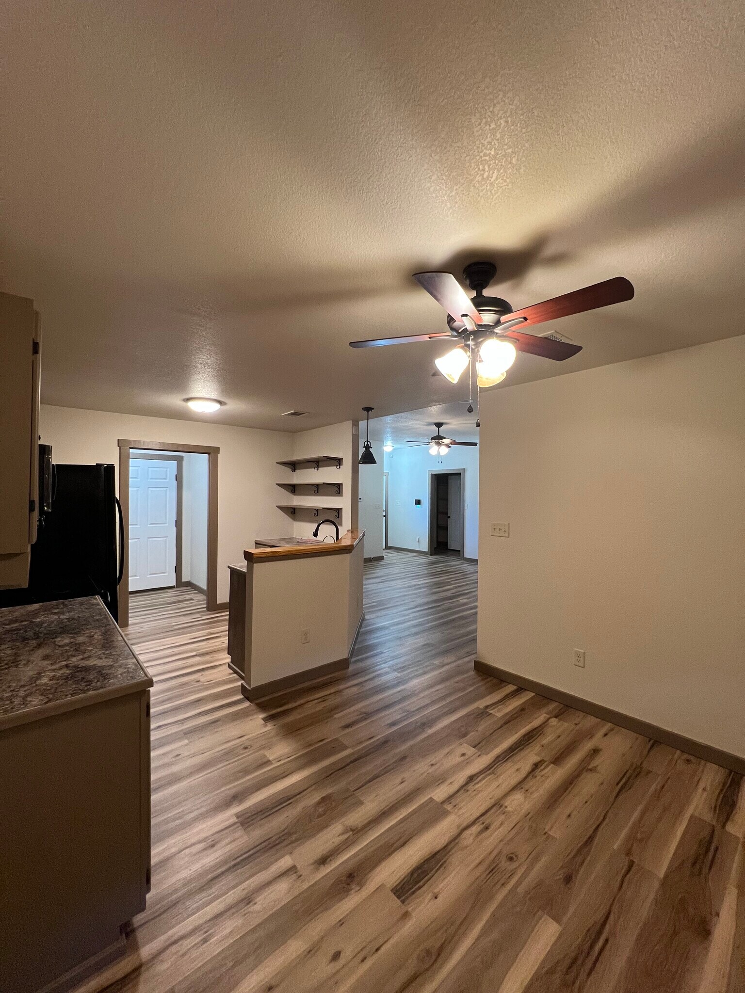 Building Photo - 306 Lux Dr