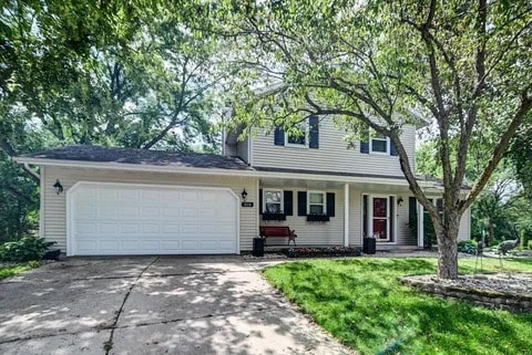 Building Photo - 828 Cedar Ct