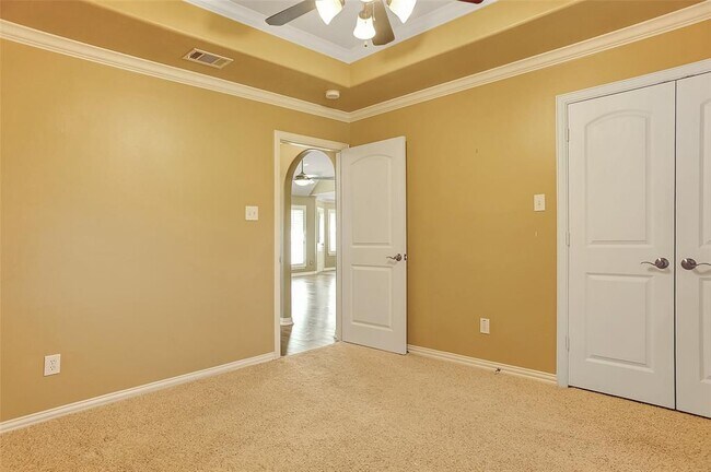 Building Photo - 3815 Sumner Ct