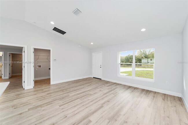 Building Photo - 13195 SW 103 St