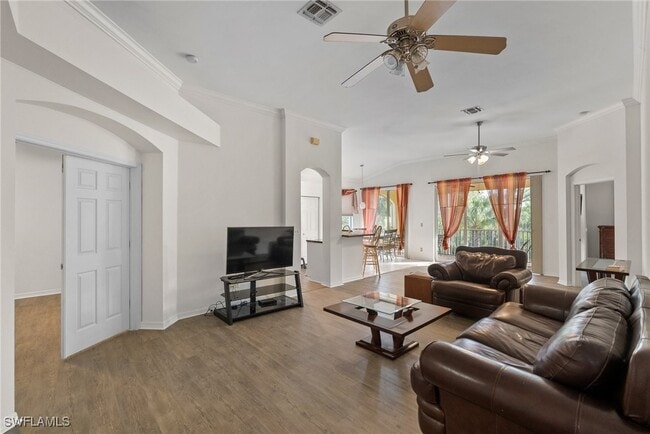 Building Photo - 22977 Lone Oak Dr