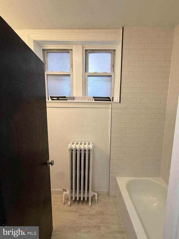 Building Photo - 4937 Walnut St