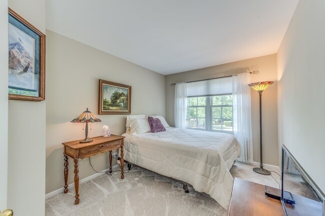 Building Photo - 1108 Wickfield Ct