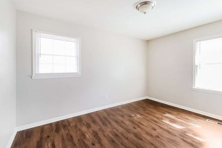 Building Photo - 229 Sam Pate Dr