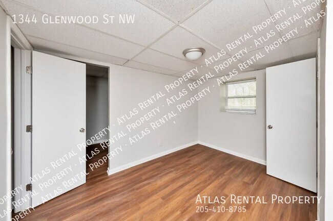 Building Photo - 1344 Glenwood St NW