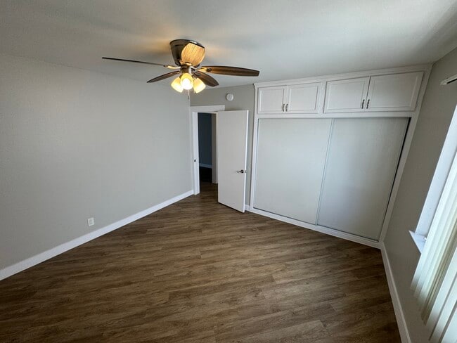 bedroom - Harvard Manor Apartments