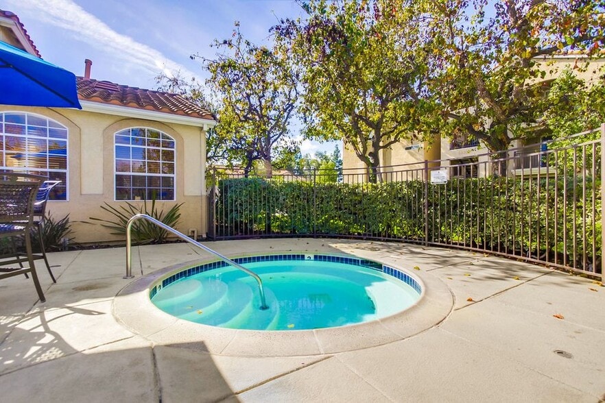 Building Photo - 5648 Amaya Dr
