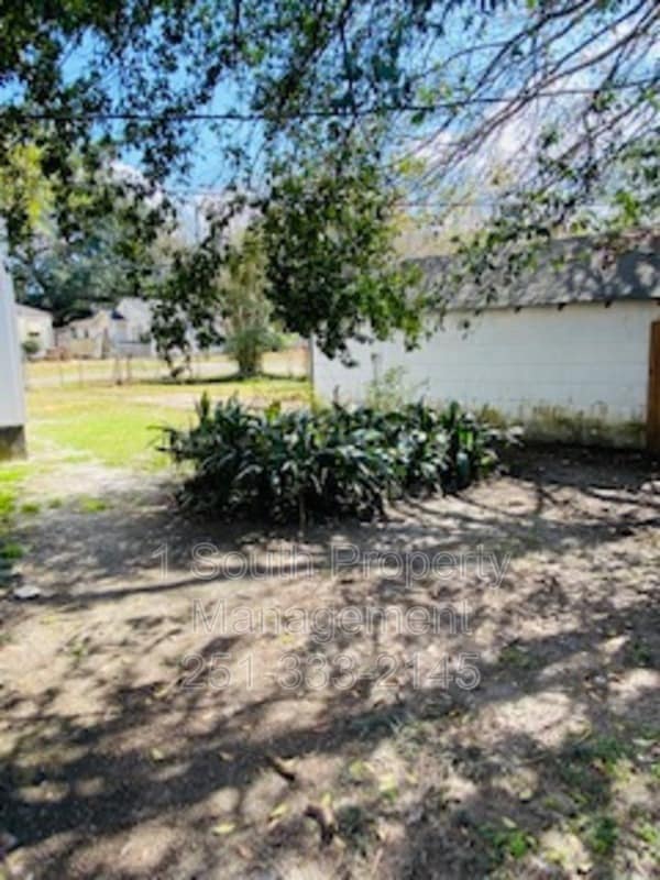 Building Photo - 2651 Foreman Cir