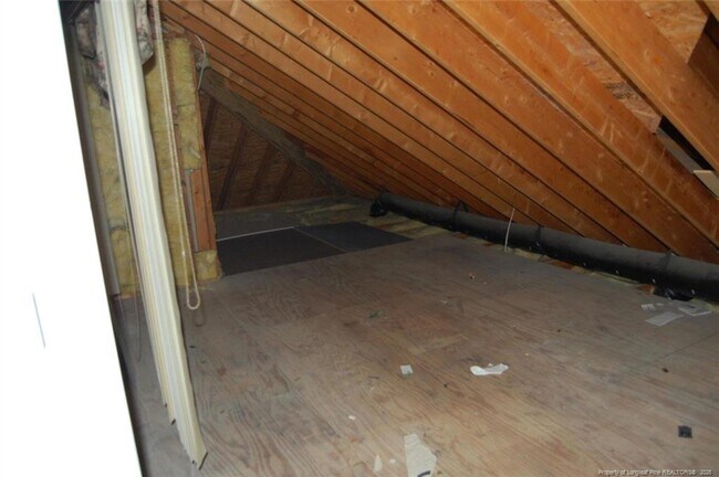 Building Photo - 1165 Greenbriar Dr