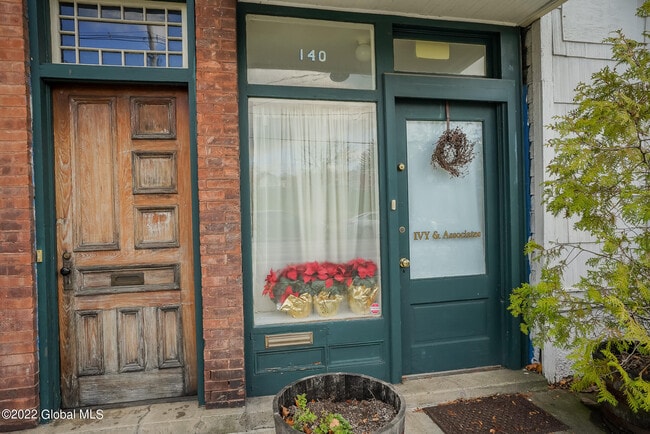 Building Photo - 140 Broad St