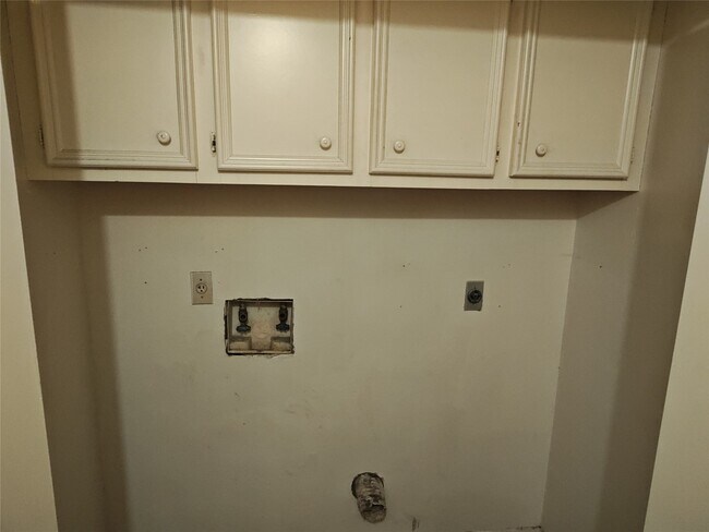 Building Photo - 11514 Meadow Ln