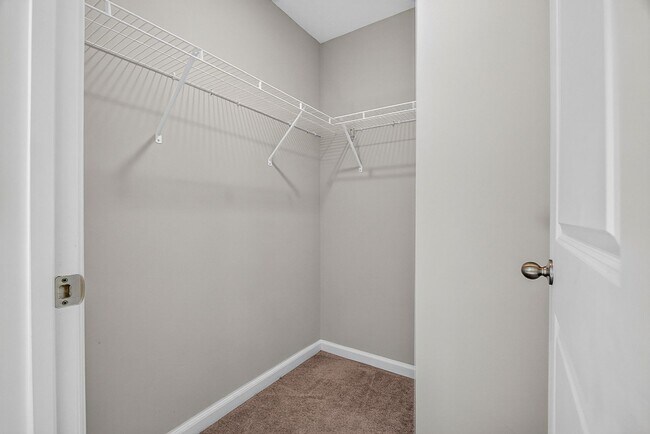 Building Photo - 123 Sweet Cherry Ln