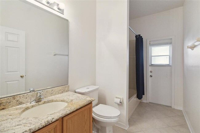 Building Photo - 325 Azincourt Ln