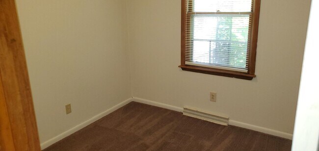Building Photo - 4608 Orchard Ln