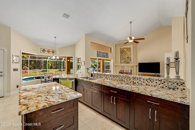 Building Photo - 3789 Peacock Dr