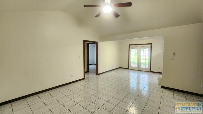 Building Photo - 1211 Palo Blanco Dr