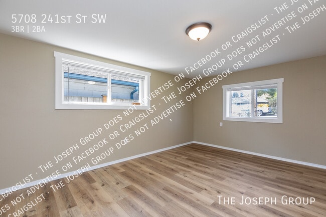 Building Photo - 5708 241st St SW