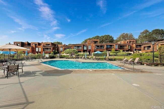 Building Photo - 2260 Del Mar Scenic Pkwy