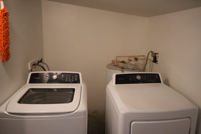 Building Photo - 4509 N 15th St