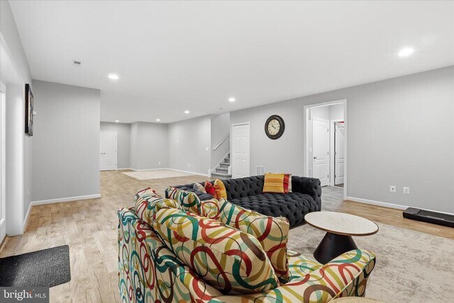 Building Photo - 42522 Stratford Landing Dr