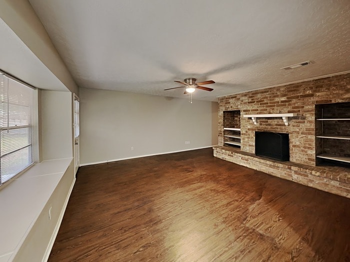 Building Photo - 4315 Sloangate Dr